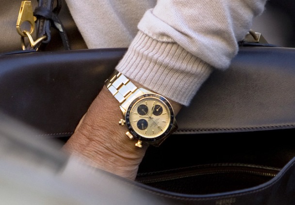 Forte dei Marmi: turista scippato del Rolex. Ragazzi inseguono ladri e lo recuperano