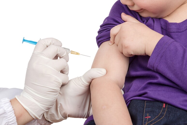 Virus sinciziale in Toscana: dal 15 ottobre la campagna di immunizzazione dai pediatri