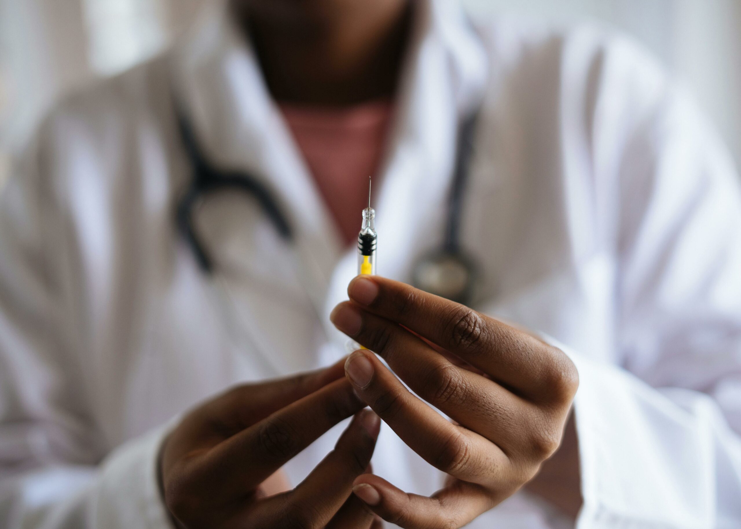 Vaccini contro influenza e Covid, dal 7 ottobre anche presso medici di famiglia e pediatri