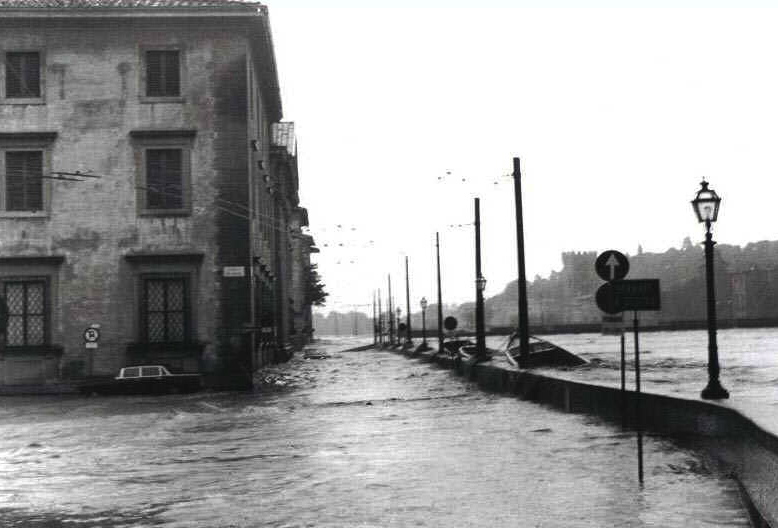 Arno, l’alluvione di 58 anni fa: Marcello Giannini, “Firenze è una laguna”. E documentario di Zeffirelli