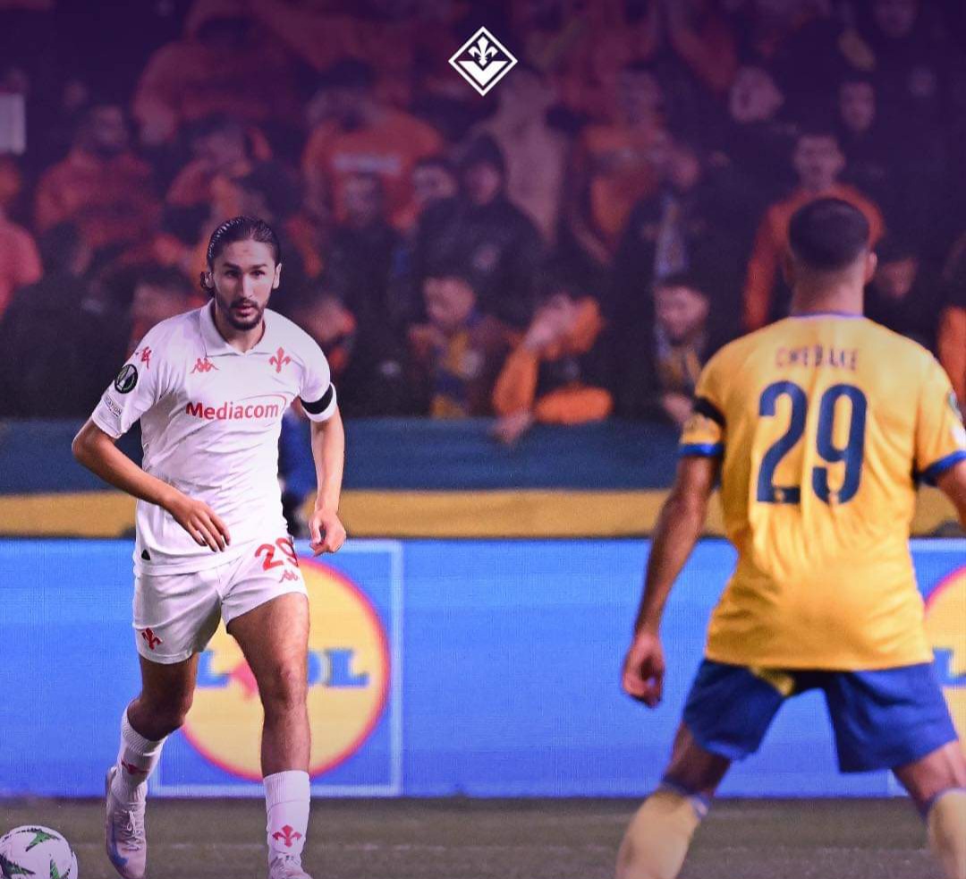 Fiorentina irriconoscibile: battuta a Cipro dall’Apoel (2-1). Seconde linee bocciate. Palladino sbaglia troppo. Pagelle. Classifica