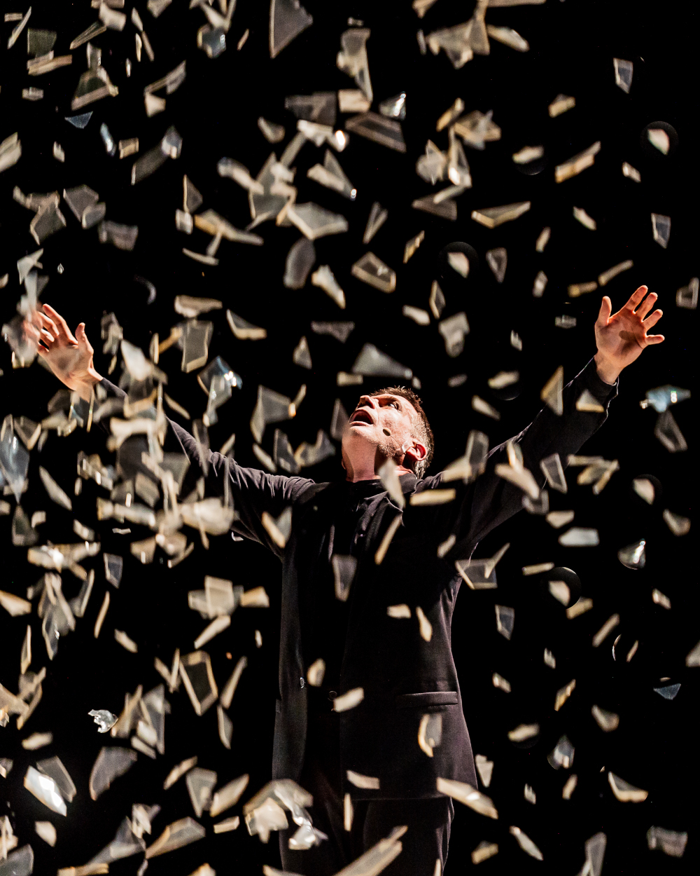 Teatro della Pergola: Stefano Massini mette in scena «Mein Kampf» di Hitler