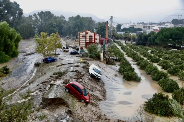 Alluvione a Valencia: nessuna vittima nel parcheggio. Ispezionate 50 auto. Allerta rossa su Barcellona