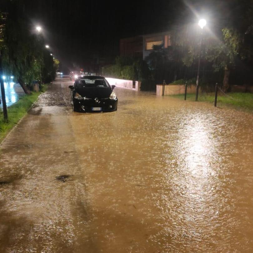 Maltempo all’Isola d’Elba: allagamenti e danni agli alberghi a Marina di Campo