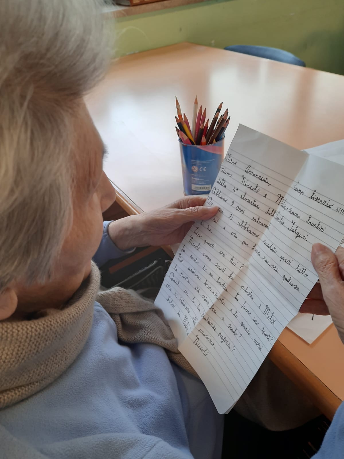 Sociale, 600 lettere di Natale tra bambini delle scuole e anziani delle Rsa