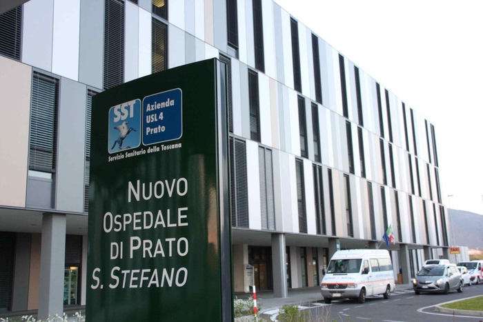 Prato: paziente di psichiatria aggredisce due infermiere e un’operatrice. Nursind: “Episodio preoccupante”