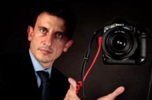 Giornalisti: Massimo Sestini è uscito dal coma. Ha chiesto di poter ringraziare i soccorritori