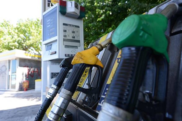 Carburanti, Salvini: “Decreto sulle accise in arrivo. Benzina sarà allineata a gasolio”