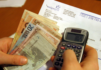 Caro-bollette: decreto del governo per sostegno a famiglie e imprese