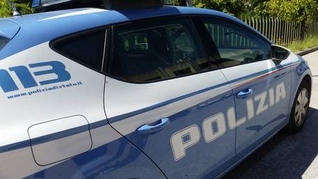 Firenze: evade dai domiciliari e minaccia la ex compagna con un coltello. Arrestato 35enne