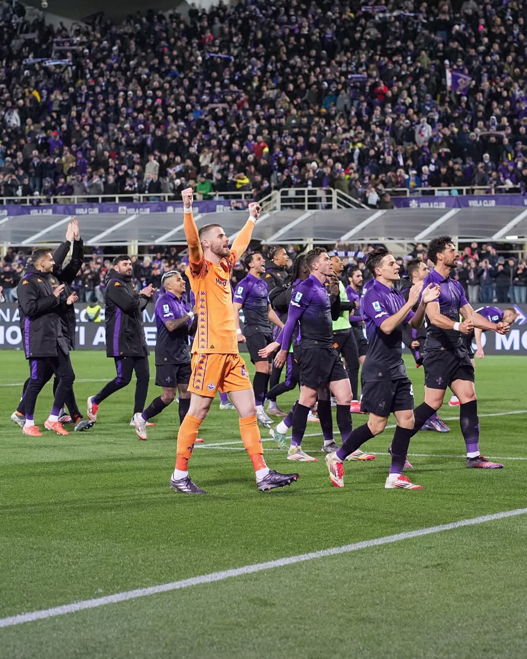 Fiorentina: multa di 50mila euro per striscione contro la Juve in Curva Ferrovia