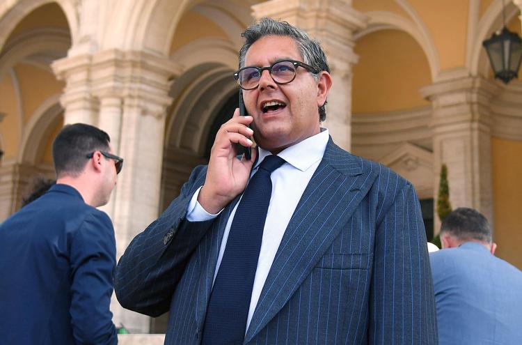 Giovanni Toti indagato per truffa i danni dello Stato
