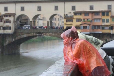 Pioggia e temporali in Toscana: codice giallo esteso a mercoledì 12 su tutta la regione