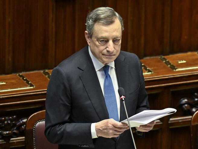 Draghi in Parlamento: “Con Trump a rischio la sicurezza, la difesa dell’Ue è un obbligo”