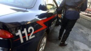 Pisa, spara al figlio in casa durante lite e poi tenta suicidio: è l’uomo condannato per l’omicidio di Maurizio Gucci