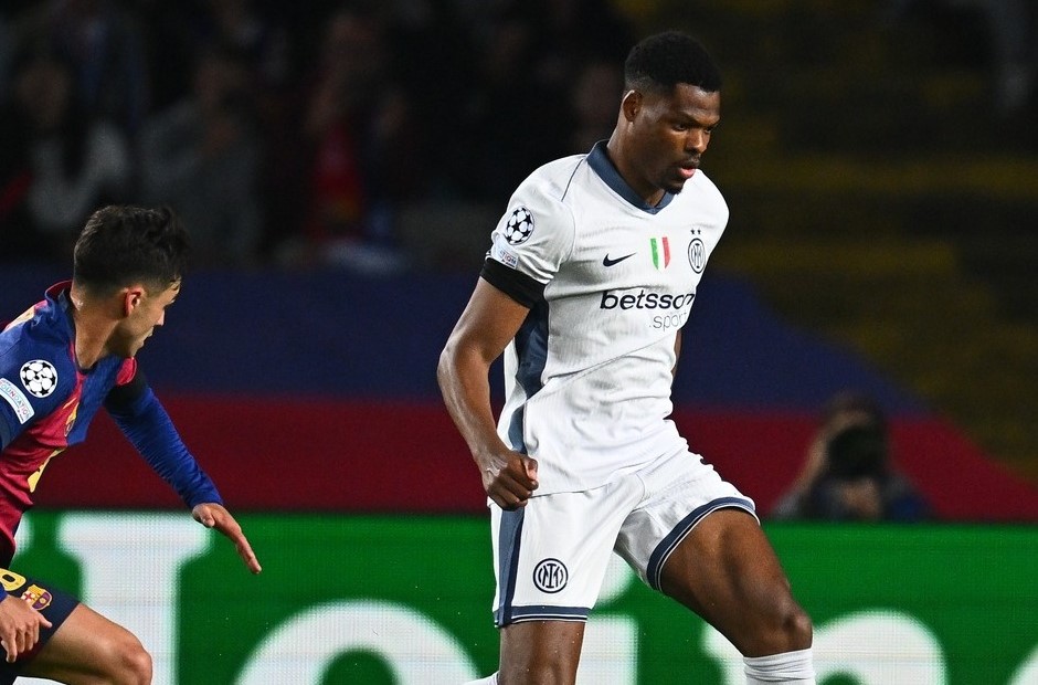 Champions: Inter spaventa il Barcellona, poi sale in cattedra Yamal (3-3). Ma pesa la doppietta di Dumfries. Pagelle
