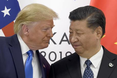 Trump attacca la Cina: “Dazi del 104%”. Pechino pronta a reagire