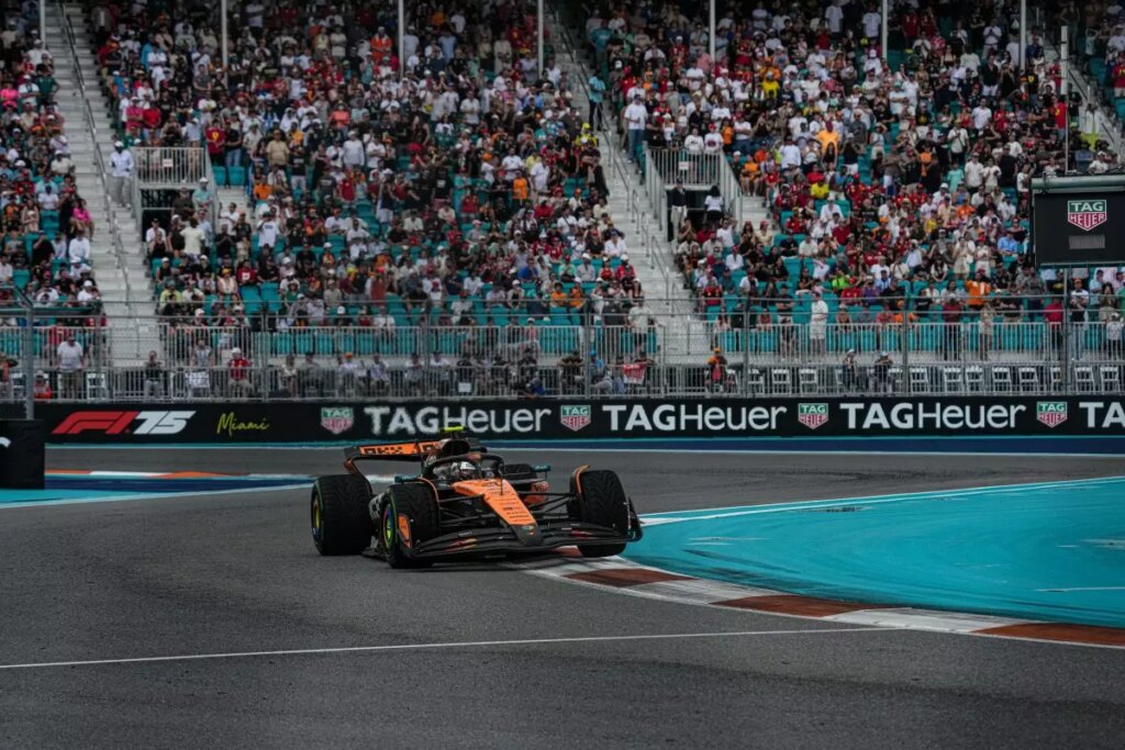 Piastri vince a Miami davanti a Norris e Russell