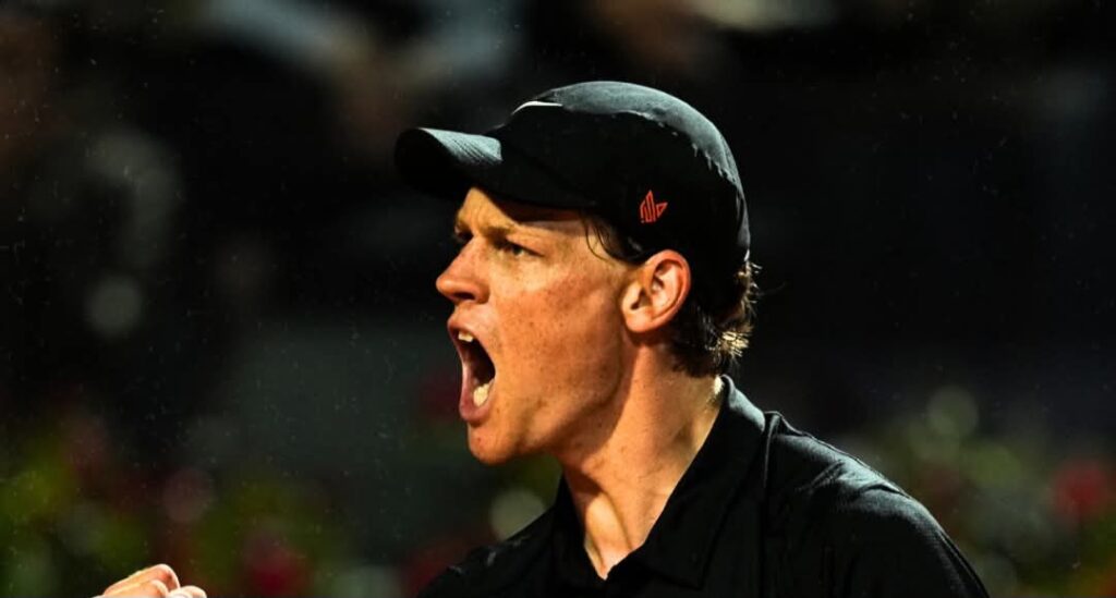 Sinner batte anche Cerundolo in due set e vola ai quarti. Musetti supera Medvedev e pioggia. Paolini in semifinale