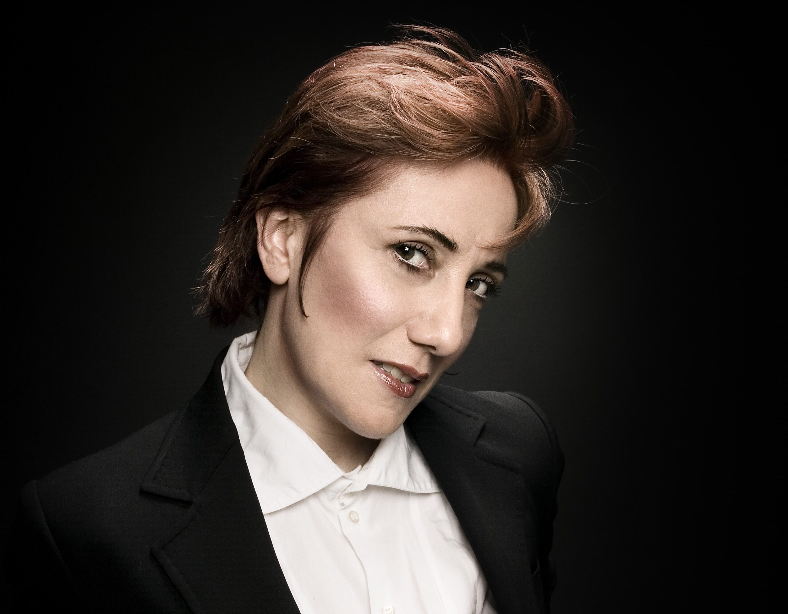 Maggio Musicale: Cornelius Meister dirige le “Folk Songs” di Berio con Monica Bacelli