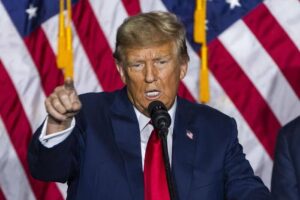 Trump-Musk, scontro: “Elon è impazzito”. Replica: “Ha vinto grazie a me. Serve un nuovo partito?”. Tesla crolla in borsa