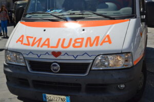 Parma: accoltella la moglie in casa e muore in un incidente durante la fuga