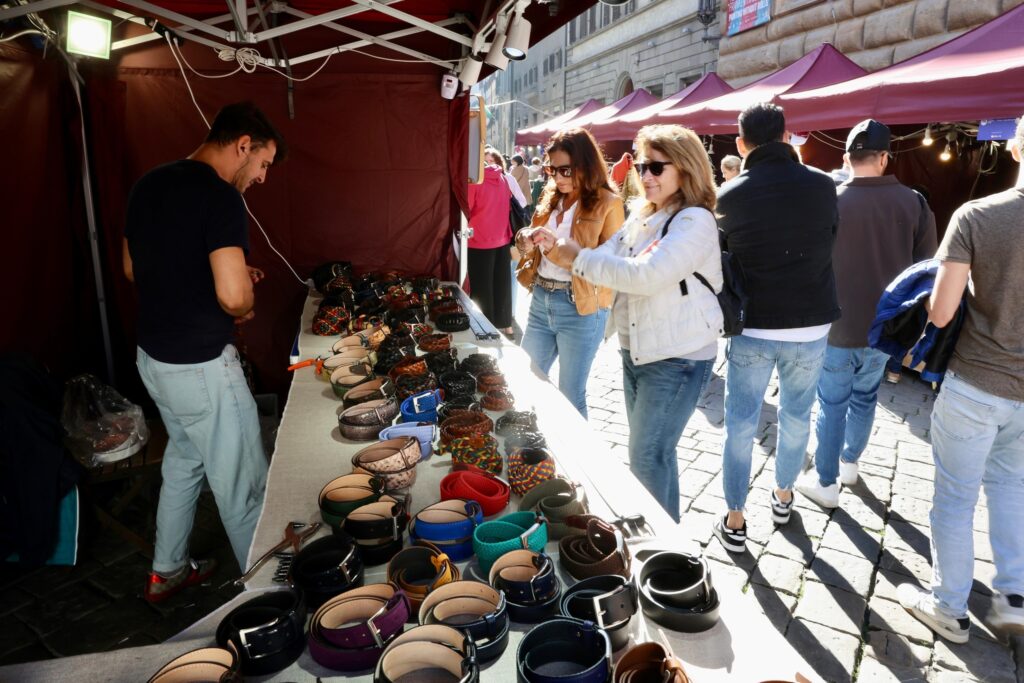 Dal 30 maggio al 2 giugno torna in Piazza Strozzi ARTour – Il Bello in piazza, la mostra mercato dell’artigianato artistico firmata CNA