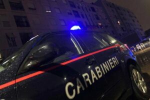 Milano: uccisa a coltellate dal marito. La figlia di 10 anni chiama 118 e fa arrestare padre