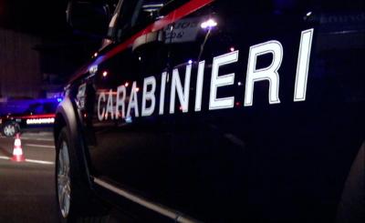 Grosseto: in fuga con carico di rame sperona auto dei carabinieri a Capalbio