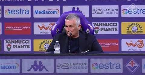Fiorentina, Pradè: “Serve analisi profonda. Non si possono lasciare 8 punti fra Venezia e Monza”. Squadra fischiata dai tifosi viola