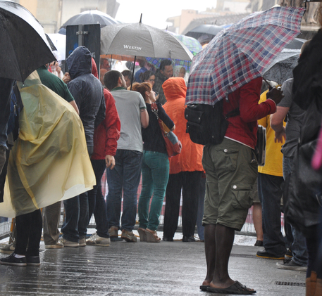 Maltempo in Toscana: codice giallo per temporali e rischio frane martedì 6