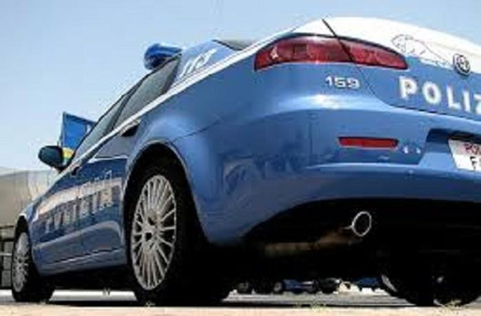 Firenze: arrestato 42enne ai giardini dove c’erano l’ex con i figli. Aveva il divieto di avvicinarli