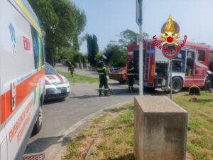 Barberino Val d’Elsa: si ribalta col trattore in strada e muore schiacciato