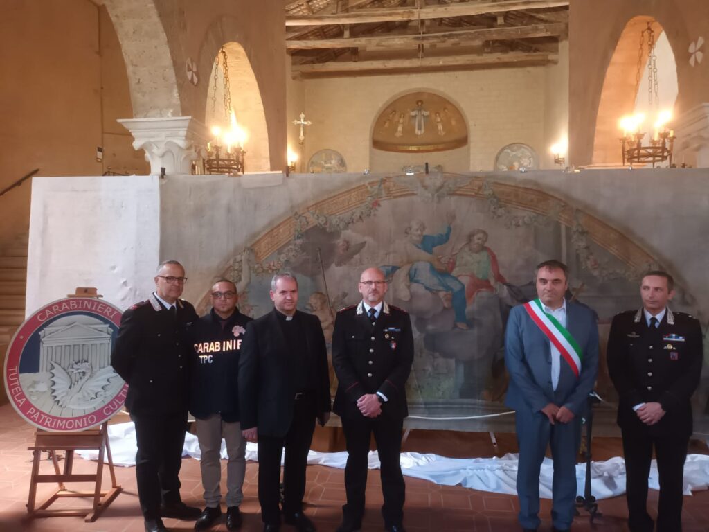 Firenze: carabinieri per tutela patrimonio culturale recuperano tela del 1754. Restituita alla Basilica di Viterbo