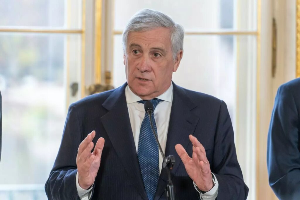 Iran, Tajani “Appello per vera de-escalation”