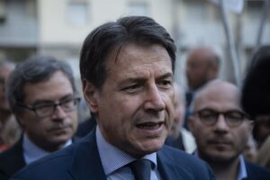 Israele-Iran, Conte “L’Europa è afona e si divide”