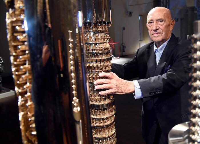 Arte: è morto Arnaldo Pomodoro, maestro della scultura moderna