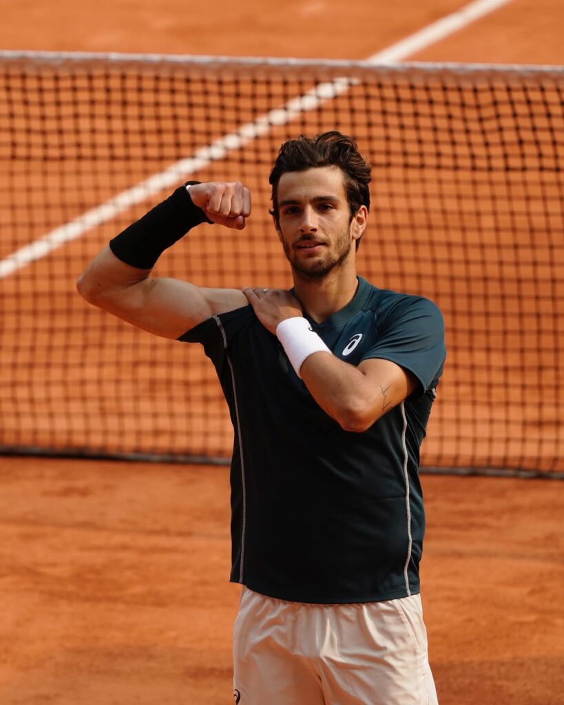 Roland Garros: Musetti in semifinale. Battuto Tiafoe in 4 set. Ok il doppio Errani-Paolini