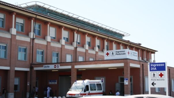 Pisa: minaccia sanitari e aggredisce vigilantes a al pronto soccorso di Cisanello. Arrestato