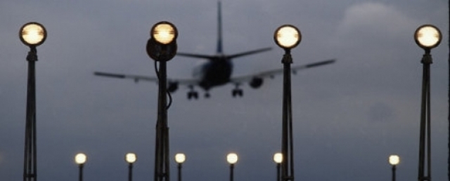 Guasto radar, Pisa: notte in aeroporto per decine di passeggeri. Ripartito anche Firenze