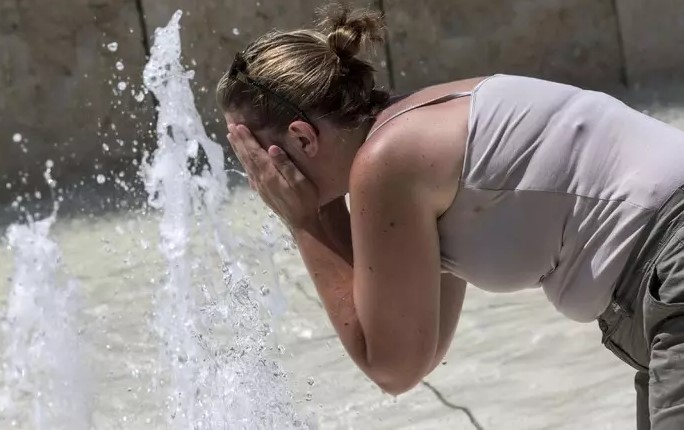 Caldo a Firenze: scatta allerta arancione martedì 24 e mercoledì 25. Temperature fino a 36 gradi