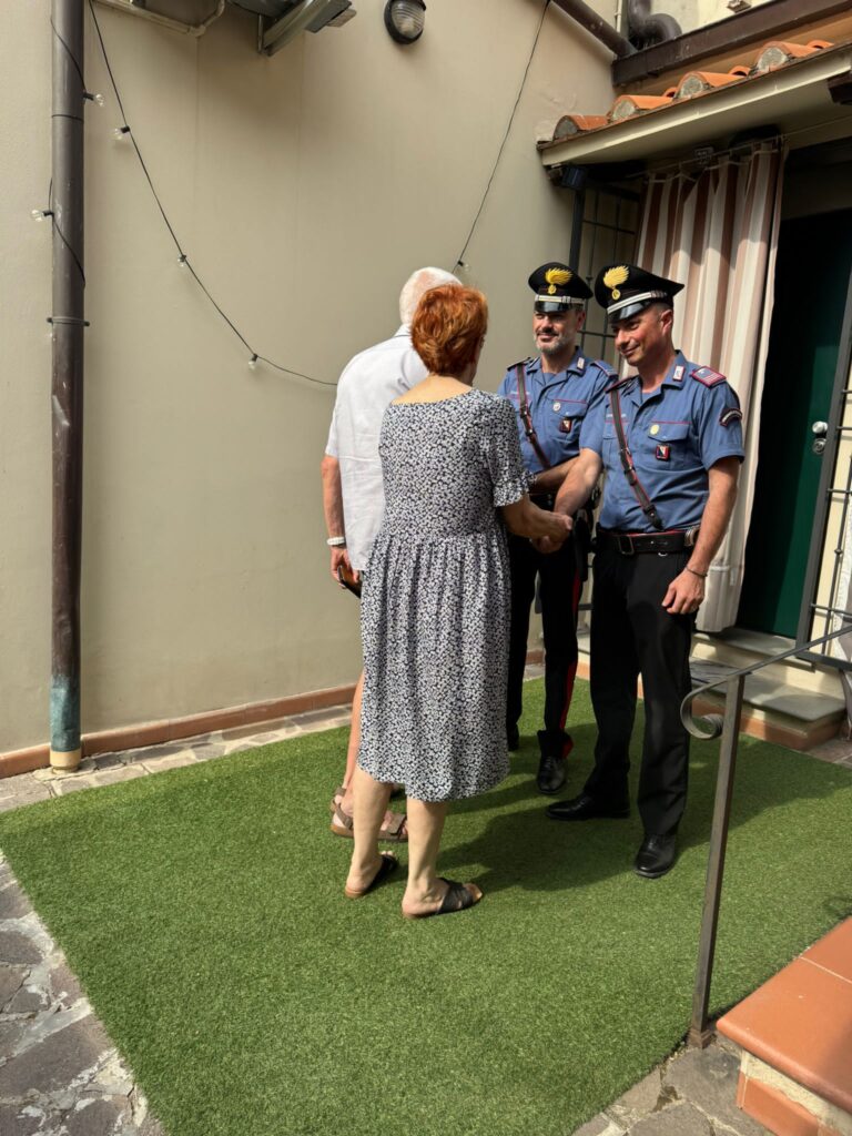 Sesto Fiorentino: finto carabiniere tenta truffa a un’anziana. Arrestato dai militari veri