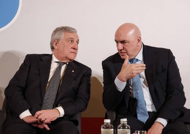 Usa: migranti irregolari a Guantanamo. Tajani: “Nessun italiano rischia di andarci”