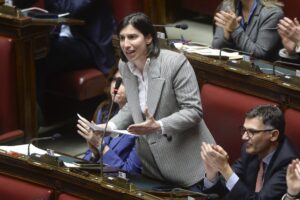 Schlein “Per non dire no a Trump Meloni danneggia gli interessi degli italiani”