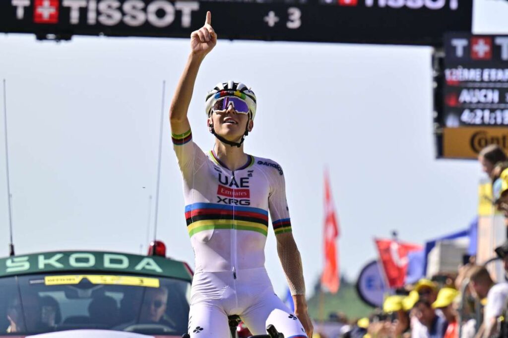 Tappa e maglia gialla per Pogacar al Tour “Dedicato a Privitera”