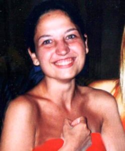 Omicidio Chiara Poggi, Garlasco: nuovo dna maschile sul tampone orale della ragazza