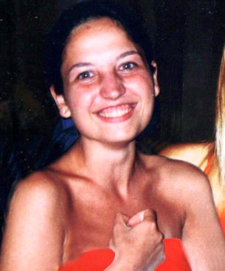 Omicidio Chiara Poggi, Garlasco: nuovo dna maschile sul tampone orale della ragazza