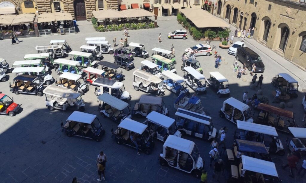 Firenze: vietato a risciò e caddy il centro storico. Solo poche navette e percorsi obbligati