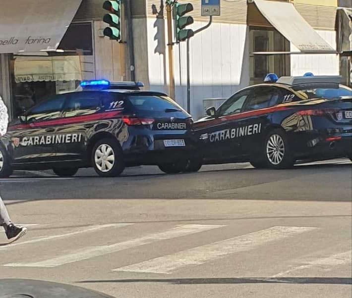 Firenze: raid notturno nella scuola di via Spontini e all’Humanitas. Denuncia del comitato di San Jacopino