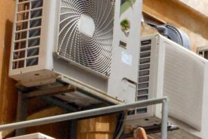 Firenze: blackout elettrico per il caldo. Al buio e senza aria condizionata il centro storico